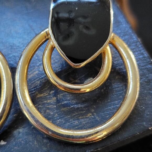Vintage Black Enamel and Golden Loop Earrings - Timeless Elegance - Picture 2 of 7